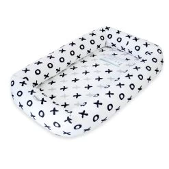 Organic Breathe Eze Cosy Crib - Tic Tac Toe