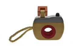 Kaper Kidz Wooden Camera Maroon -KidKraft Store E01 NG23485A 1