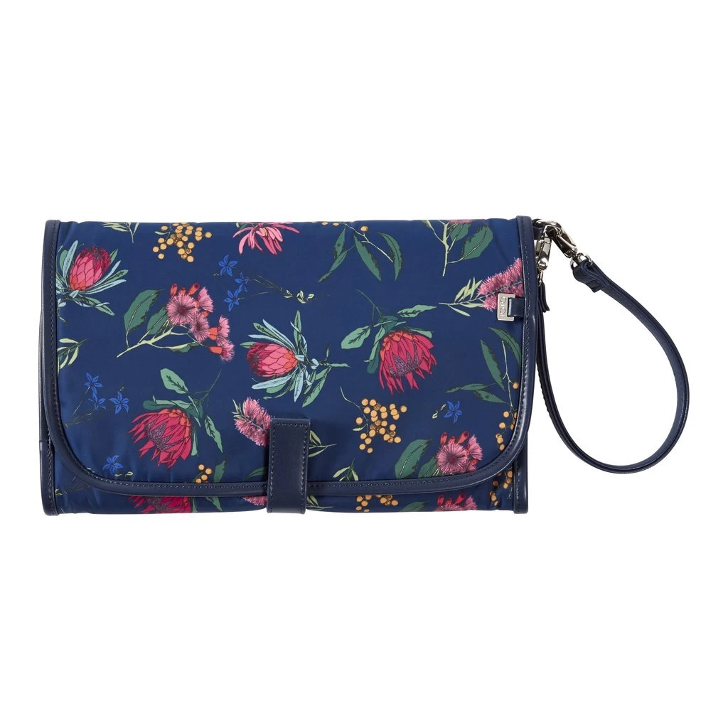 OiOi Change Clutch - Botanical Navy 1 OiOi Change Clutch - Botanical Navy